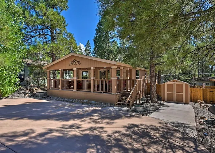 Ferienhaus Near Hiking: W/ Deck & Yard